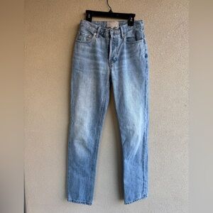 Everlane 90s cheeky jean